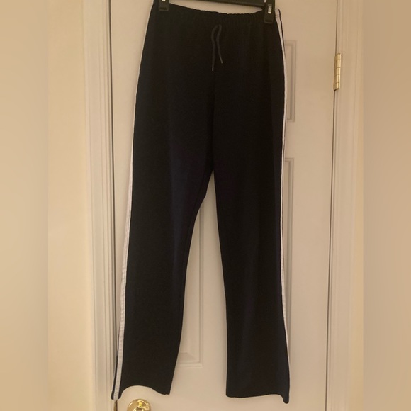 Size Medium navy blue exercise/leisure pants - Picture 1 of 5